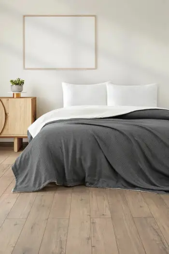 Batanije teke L'Essentiel Linge de Maison, Likya, e zezë