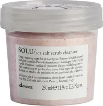 Shampon peeling Davines Essential Haircare SOLU Sea Salt Scrub Cleanser 250ml