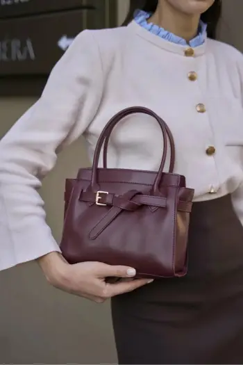Çantë dore Zoozie Bags, MK1020225SV10-001, ngjyrë e kuqe e errët