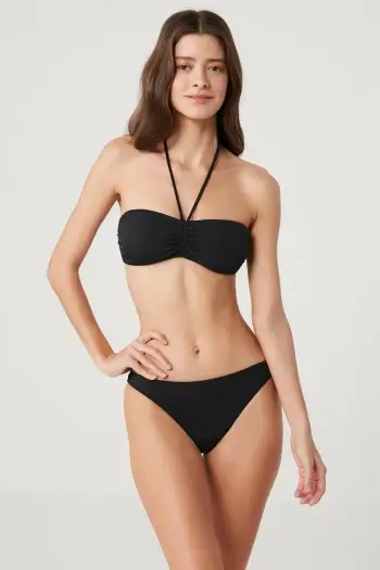 Bikini top i zi Jumeon, Rinet
