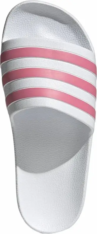 Papuqe për femra adidas, të bardha