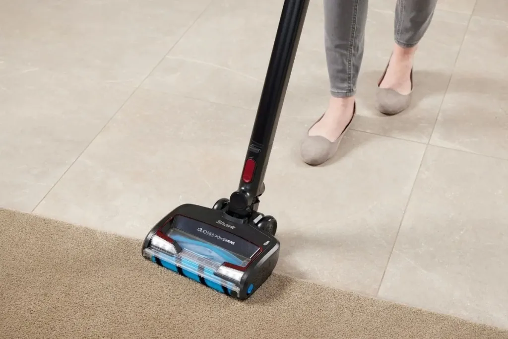 Fshesë pa kabllo Shark IZ300EUT, 25V, e zezë-kuqe - 11