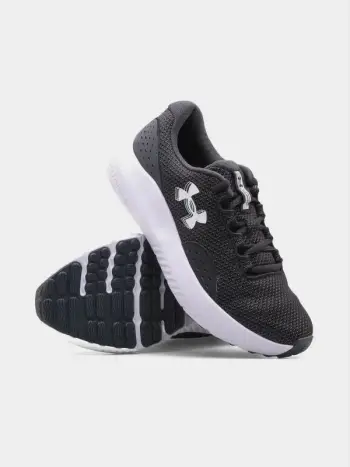 Atlete për femra Under Armour, të zeza