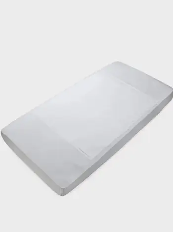 Çarçaf i montuar për karrige me rrota Fitted sheet for wheelchairs 35 x 72 cm