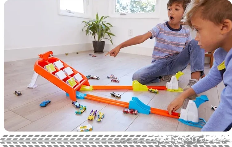 Hot Wheels Launch Across Challenge - 5