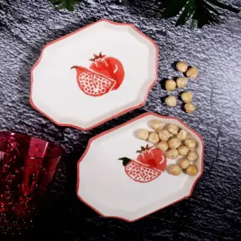 Ene qeramike katrore per meze