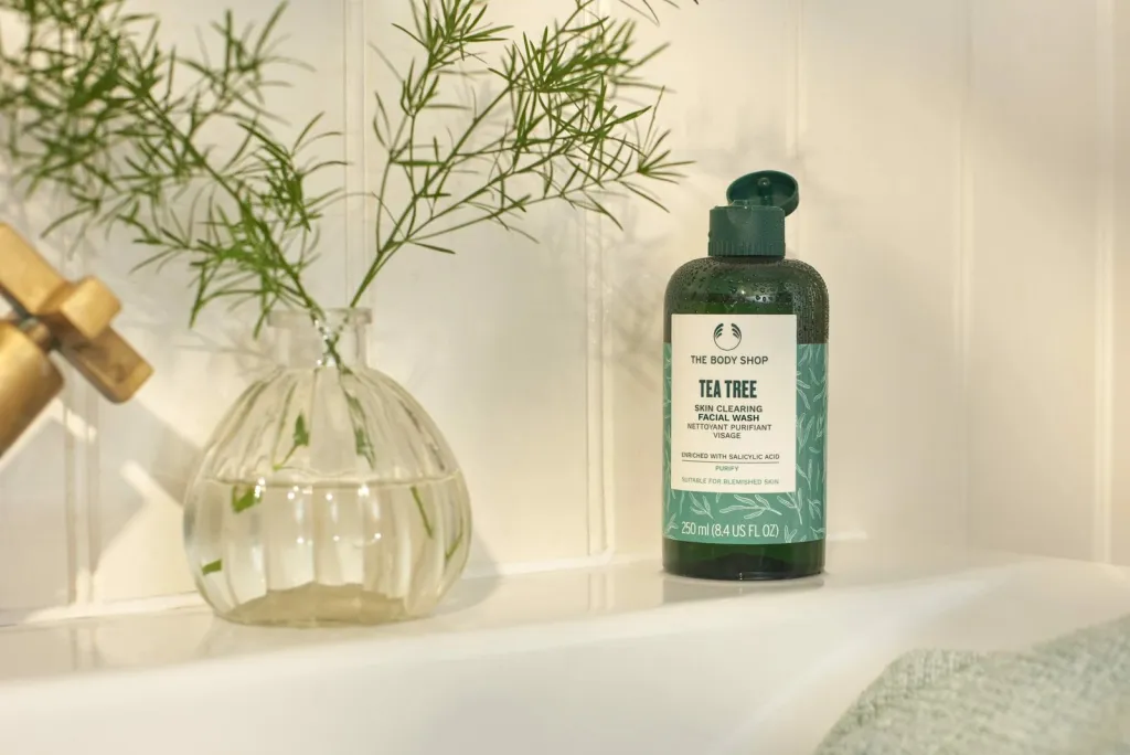 Tea Tree - Patrues për Fytyrë 250 ML - 2