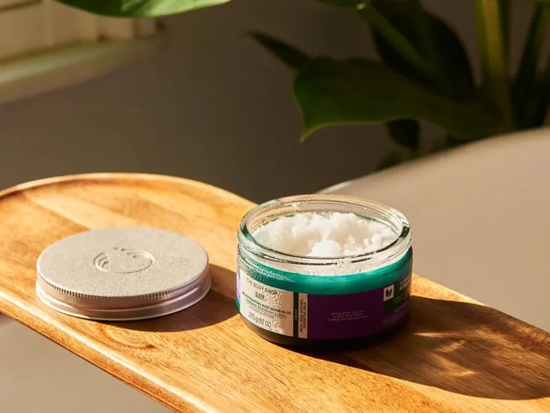 Sleep - Scrub-në-Vaj Rinovues Trupi 275 g - 2