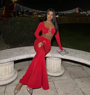 Set i kuq – Red suit
