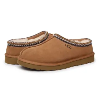 UGG Pantofla të mbyllura- Tasman II