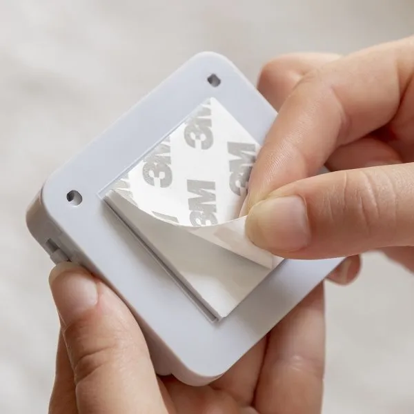 Dritë LED me sensor lëvizjeje – InnovaGoods - 1