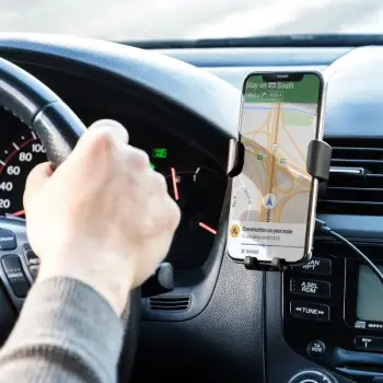 Mbajtës Telefoni me Karikues Wireless për Makinë – InnovaGoods