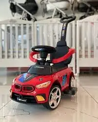 Veturë për fëmijë me dorezë drejtimi