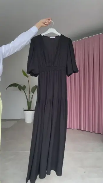 Fustan i zi-black kaftan dress