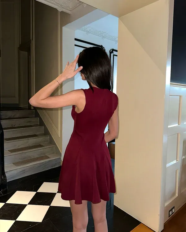 Fustan ngjyrë vishnje-cutout cherry short dress - 3