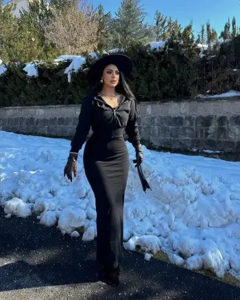 Fustan i zi -Black long kimono dress