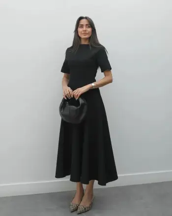Fustan i zi -Long black skater dress