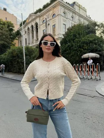 Bluzë nude – Nude blouse