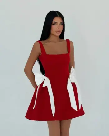 Fustan i Kuq Elegant me Kordele të Bardha në Formë Fjongo