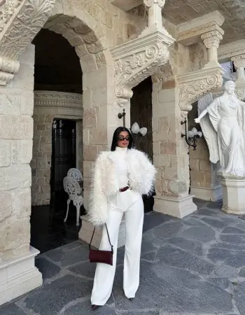Pellush i bardhë-White fur coat