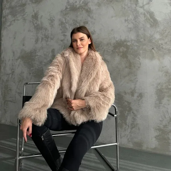 Pellush ngjyrë nude-Fur nude coat - 1