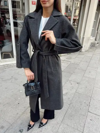 Xhaketë gri – Grey coat
