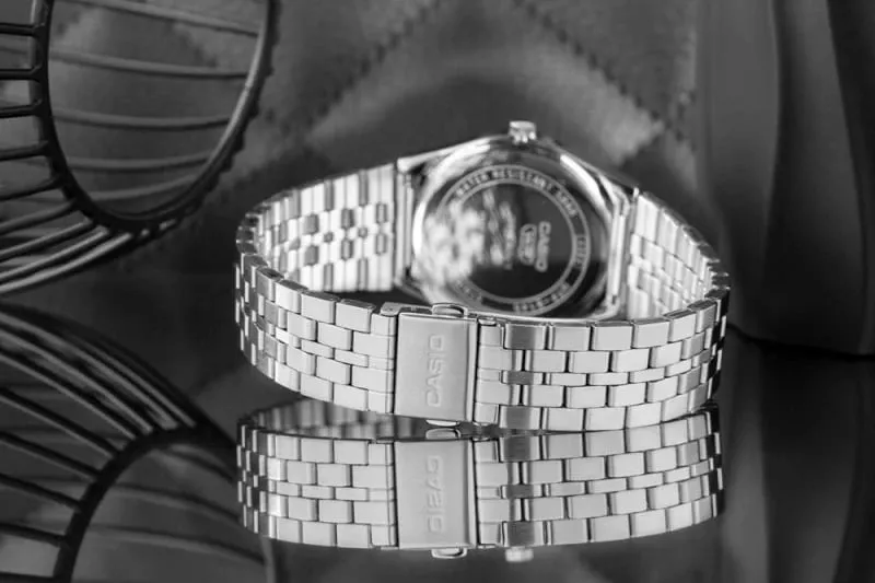 Orë dore për meshkuj CASIO, e argjendtë me fushë të gjelbër - 7