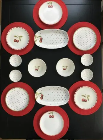 Set mëngjesi 14 pjesësh, Hermia Concept, KH Moderna Cherry, porcelan, e bardhë dhe e kuqe