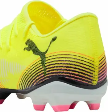 Atlete futbolli Puma për meshkuj, të verdha