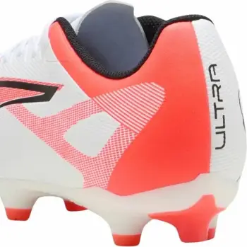 Atlete futbolli Puma për meshkuj, të bardha