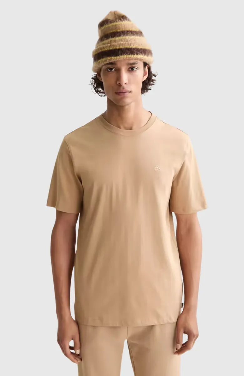Seasonal Core - Regular-Fit Logo T-Shirt - 1