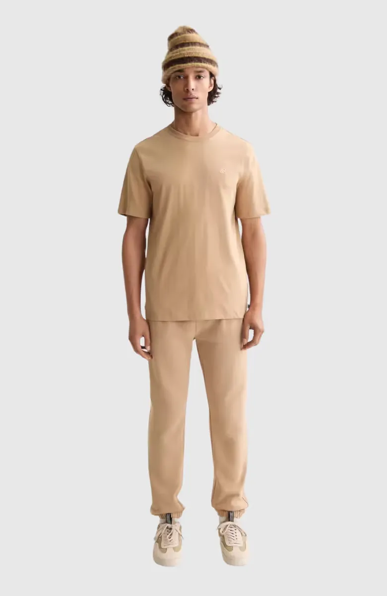 Seasonal Core - Regular-Fit Logo T-Shirt - 3