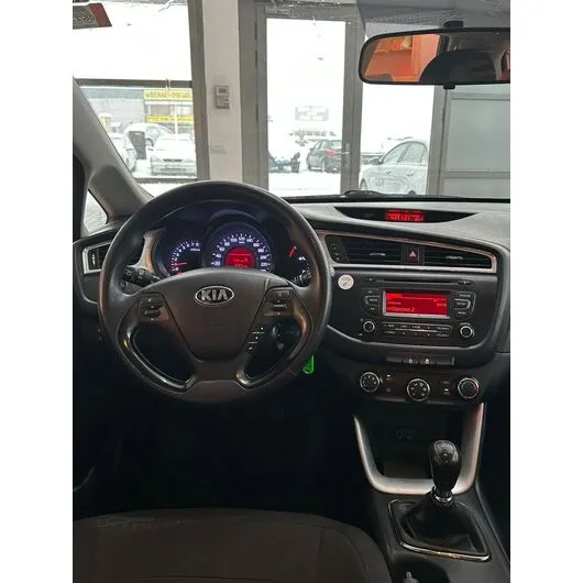 Kia Ceed - 2
