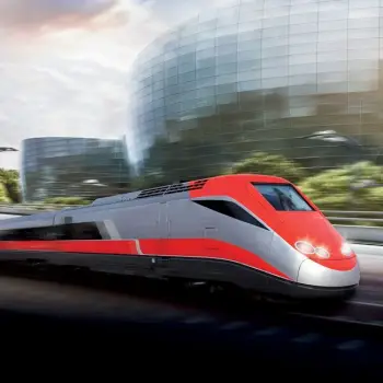 Tren 4 vagona ne qytet