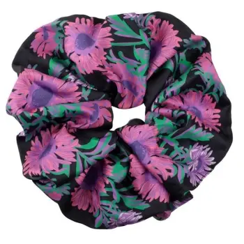 Scrunchie XXL me lule të zeza