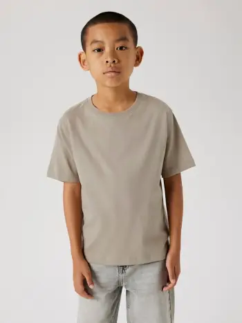 Ni Bluze Me Menge Te Shkurta Noos