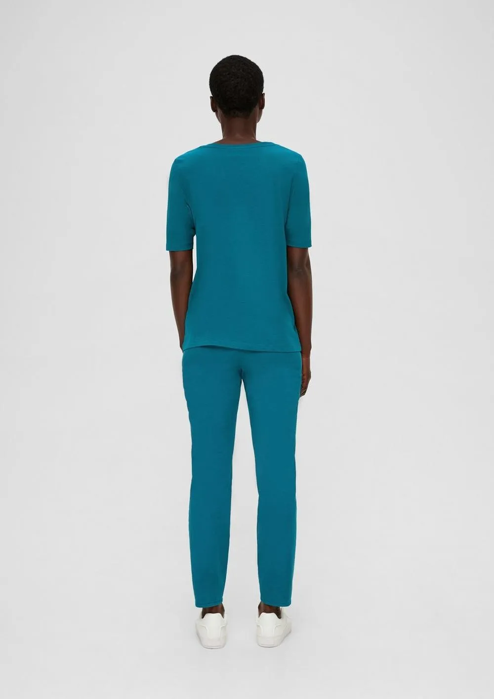 So Bluze Me Menge Te Shkurta 2308 - 2