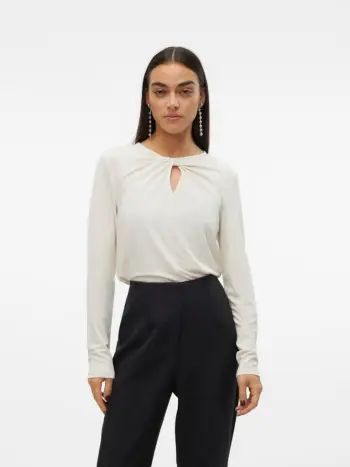 Vm Bluze Me Menge Te Shkurta 2410