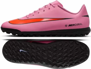 Atlete futbolli Nike, të kuqe