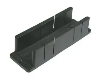 Kuti plastike për sharrë MEGA, 235mm