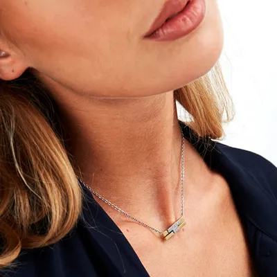 Qafore për femra Trussardi T-Logo, e argjendtë/e artë - 4