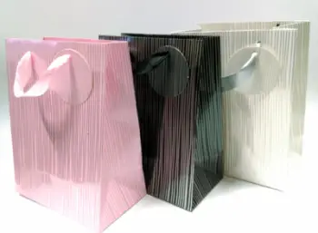 Qese dhuratash MIX, 32x26x12cm, shumëngjyrëshe