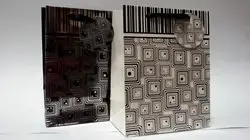 Qese dhurate MIX, 23x18x10cm, motive te ndryshme, shumengjyrëshe