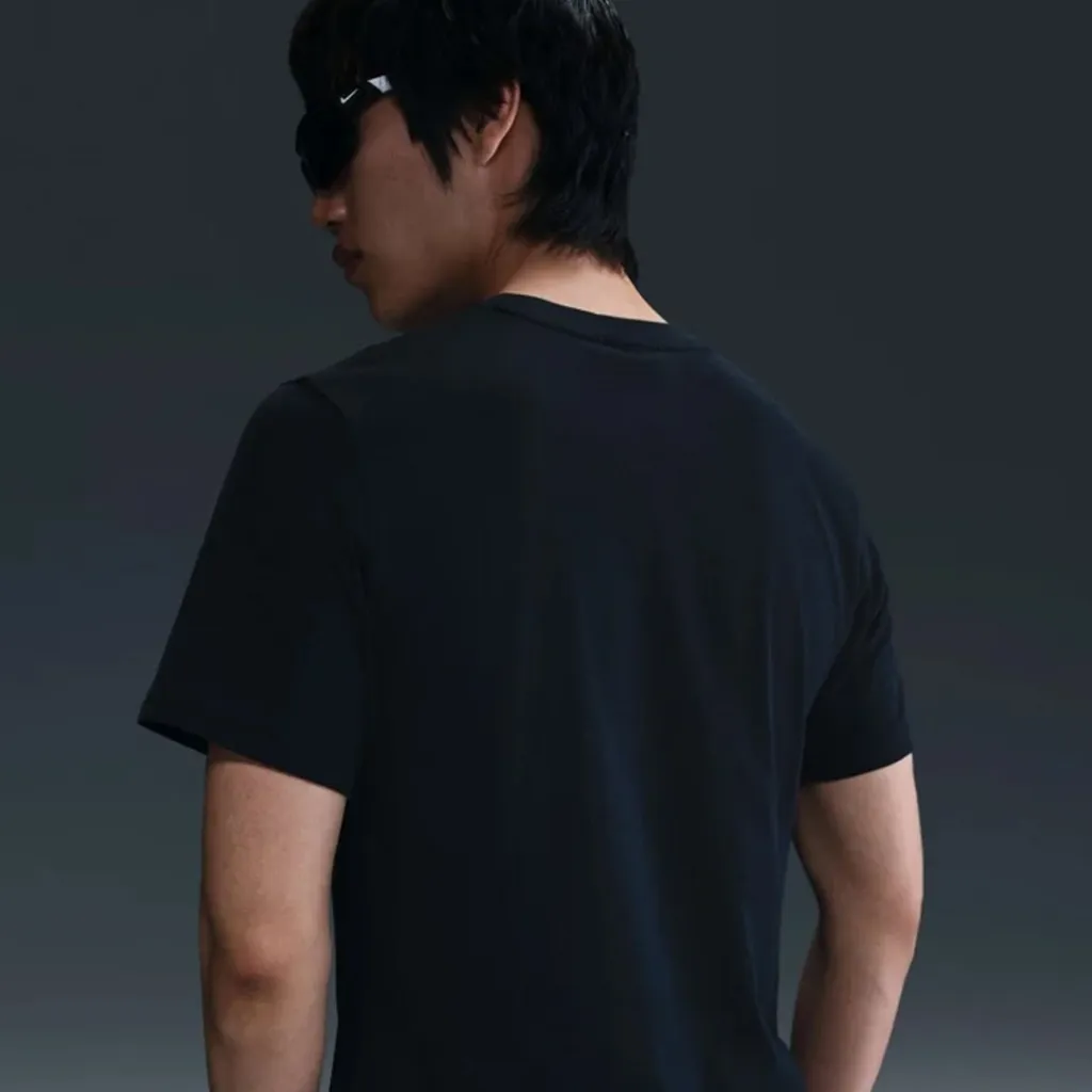 Maicë NIKE M NSW SW AIR GRAPHIC TEE - 3