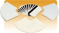 Karta PVC Zebra 3-Up me key fob, 30 Mil, pako 500, të bardha