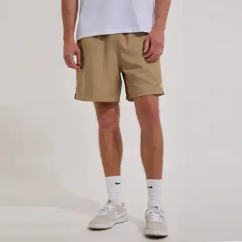 Shorce Nike FN3307 297