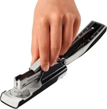 Kapëse letrash LEITZ Nexxt 5502, 30 fletë, thellësi 65mm, gri e zezë