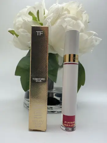 Gloss buzësh Tom Ford Soleil Lip Tint Exhibitionist, shkëlqim i lëngshëm, nuancë natyrale