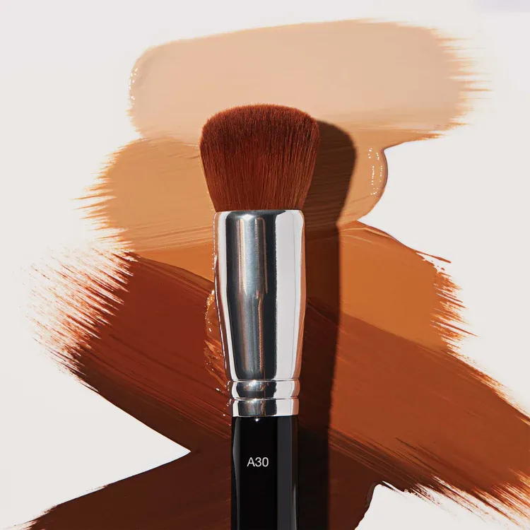 ANASTASIA BEVERLY HILLS Domed Kabuki brush A30 - 2