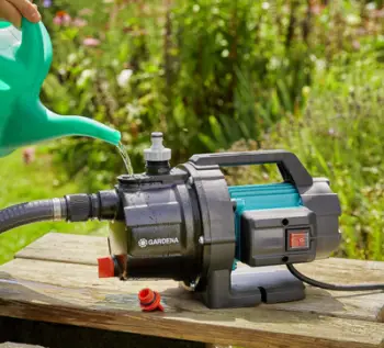 Pompe kopshti Gardena Garden Pump 3700/4 Basic, 800W, 3700 l/orë, portokalli